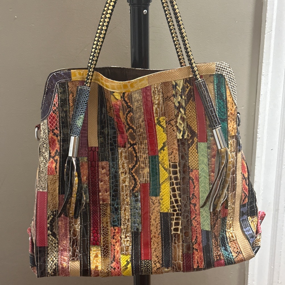 Hand bag.